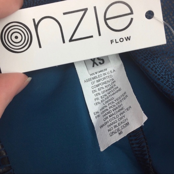 NWT Onzie Snakeskin Turquoise Legging - Size XS! - Picture 6 of 6